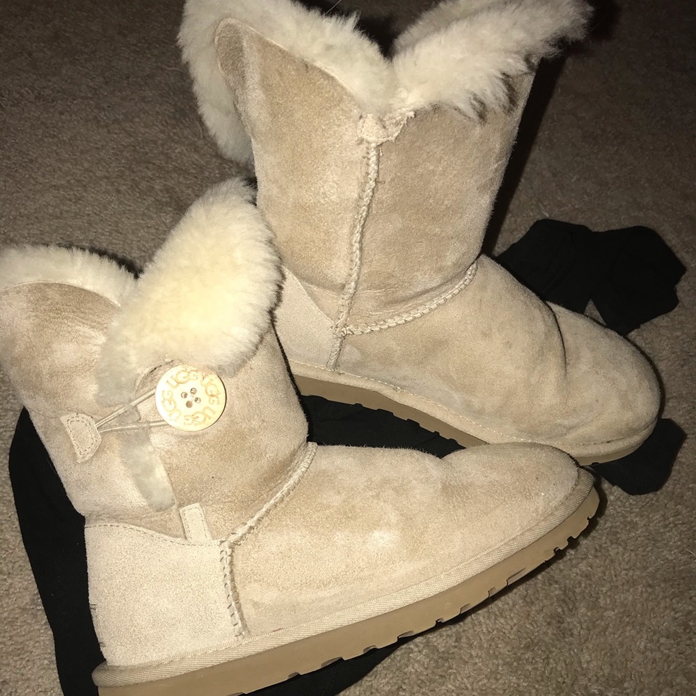 Classic Ugg Bailey Button Boots